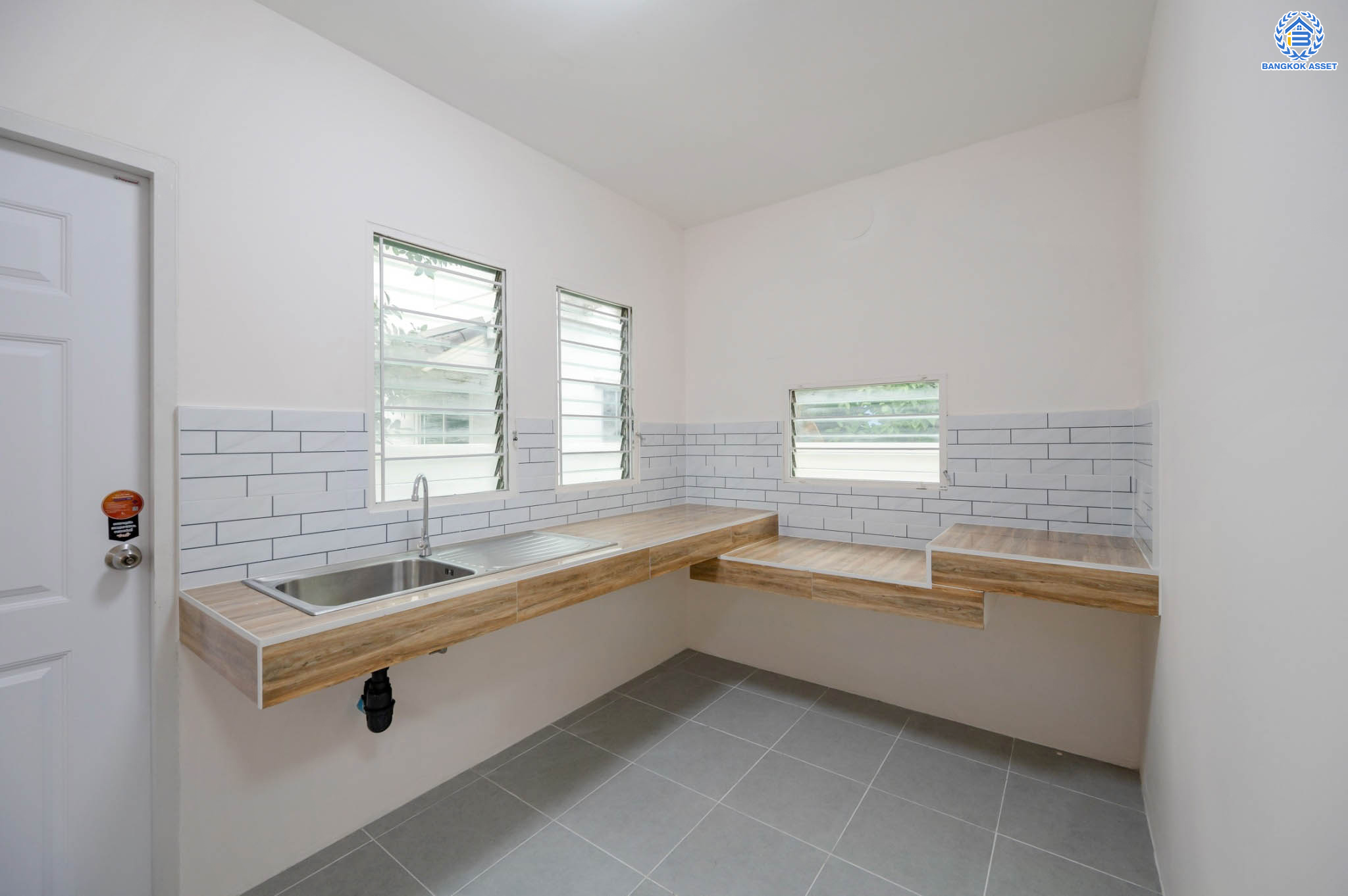 8 พฤกษ์ลดา .jpg