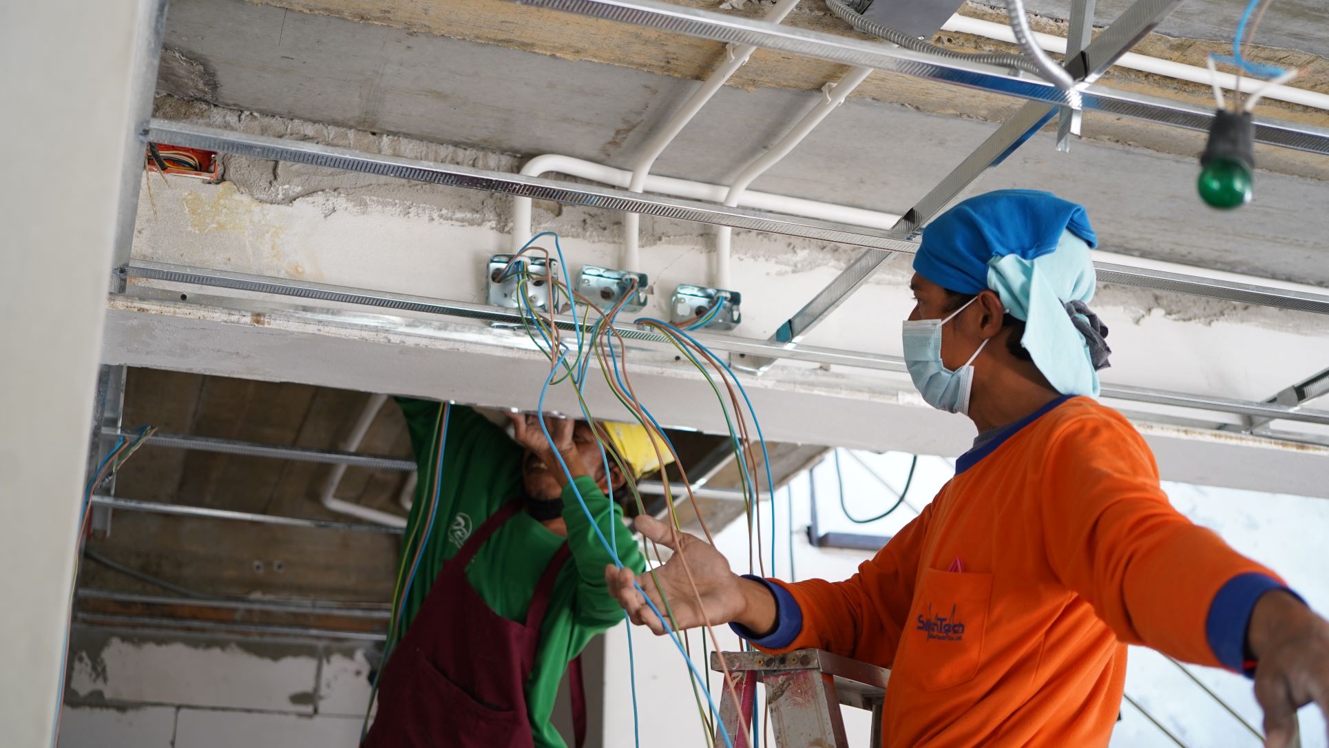 6 วิธีติดตั้งระบบไฟฟ้าภายในบ้านให้ปลอดภัย3.JPG