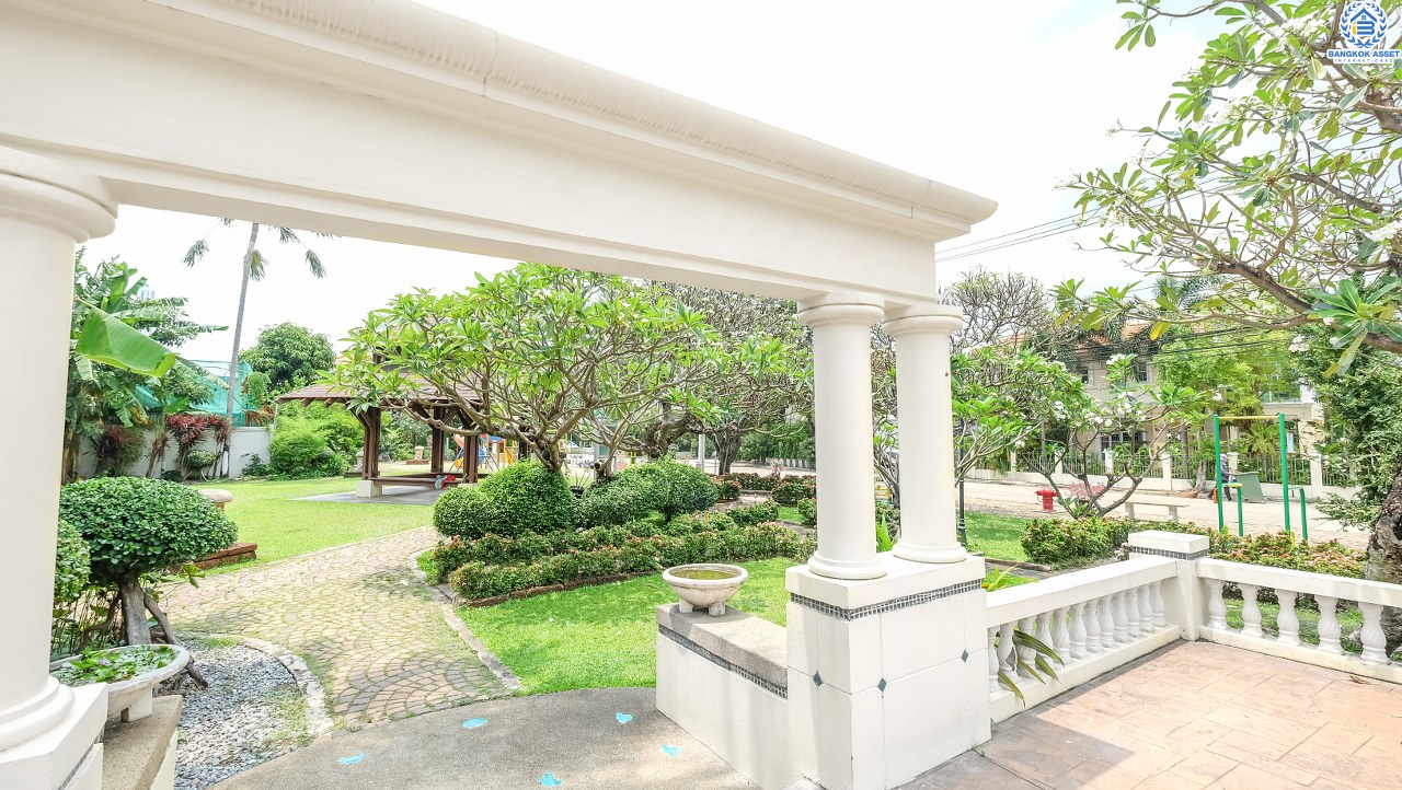 บ้านเดี่ยวนนทบุรี โซนเมือง โครงการ ชวนชื่น รัตนาธิเบศร์-แคราย เพียง 800 เมตร ถึงเซ็นทรัลรัตนาธิเบศร์ บ้านสภาพใหม่ พื้นที่ใช้สอยกว่า 250 ตร.ม. ฟังก์ชั่น 3 ห้องนอน 3 ห้องน้ำ บนทำเลเปี่ยมศักยภาพ การเดินทางสะดวกสบาย ใกล้สถานที่ราชการหลายแห่ง รถไฟฟ้า "สถานีบางกระสอ" และจุดขึ้นทางด่วนงามวงศ์วาน สุดคุ้มบ้านใหม่ไม่เคยเข้าอยู่