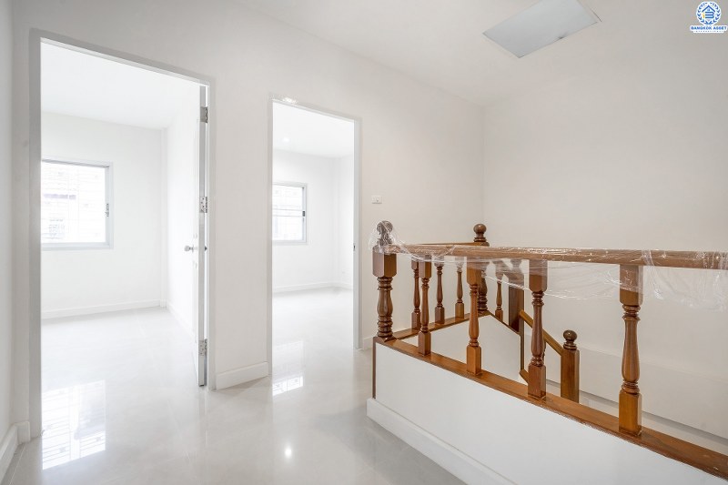 ทาวน์เฮ้าส์มือสองนนทบุรี ม.เจ้าพระยา ราชพฤกษ์-บางกรวยไทรน้อย (หน้ากว้าง 6 เมตร) คุ้ม ครบ จัดเต็มให้ที่สุด!! กับบ้านพร้อมอยู่ ดีไซน์ตอบโจทย์คนรุ่นใหม่ เนื้อที่ 21 ตร.ว. ฟังก์ชั่น 3ห้องนอน 2ห้องน้ำ บนทำเลโซนเมือง! เชื่อมต่อทุกความสะดวก หน้าโครงการติดตลาดเจ้าพระยา เพียง 10 นาทีถึงรถไฟฟ้าสถานี "บางพลู"