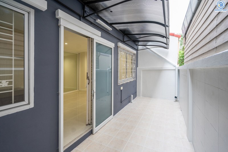 ทาวน์เฮ้าส์มือสองนนทบุรี ม.เจ้าพระยา ราชพฤกษ์-บางกรวยไทรน้อย (หน้ากว้าง 6 เมตร) คุ้ม ครบ จัดเต็มให้ที่สุด!! กับบ้านพร้อมอยู่ ดีไซน์ตอบโจทย์คนรุ่นใหม่ เนื้อที่ 21 ตร.ว. ฟังก์ชั่น 3ห้องนอน 2ห้องน้ำ บนทำเลโซนเมือง! เชื่อมต่อทุกความสะดวก หน้าโครงการติดตลาดเจ้าพระยา เพียง 10 นาทีถึงรถไฟฟ้าสถานี "บางพลู"