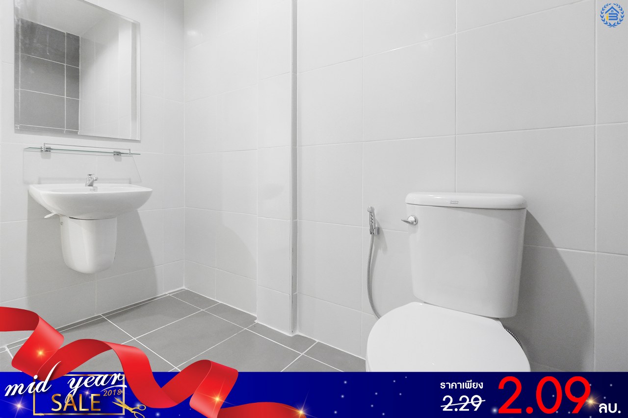 ทาวน์เฮ้าส์มือสองตกแต่งใหม่ ม.เพชรเกษม2 บางแค-พุทธมณฑลสาย2 บ้านตกแต่งพร้อมอยู่ ดีไซน์โมเดิร์น ฟังก์ชั่นจัดเต็ม! บนสุดยอดทำเล สามารถเข้า-ออกได้ 2 เส้นทาง หน้าโครงการติดถนนใหญ่ ใกล้เดอะมอลล์บางแค และรถไฟฟ้าสถานี "หลักสอง" เพียง 5 นาที* เปิดจองแล้ววันนี้!