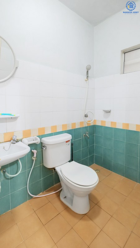 ทาวน์เฮ้าส์มือสองนนทบุรี ราคาไม่ถึง 2 ล้าน! ม.พฤกษา 39 บางใหญ่-เซ็นทรัลเวสต์เกต (ซ.แก้วอินทร์) บ้านสวย พร้อมอยู่ ฟังก์ชั่นครบครัน 3 ห้องนอน 2 ห้องน้ำ+แอร์ 2 เครื่อง บนทำเลสุดสะดวก เดินทางง่าย เพียง 10 นาที ถึงเซ็นทรัลเวสต์เกต ใกล้รถไฟฟ้าสถานี "ตลาดบางใหญ่" และจุดขึ้นทางด่วน "ศรีรัช"