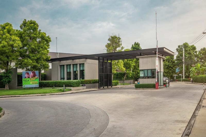 บ้านมือสองตกแต่งใหม่ ม.พฤกษาวิลล์ 63/1 นครอินทร์-พระราม5 เนื้อที่ 18.7 ตร.ว. ฟังก์ชั่น 3 ห้องนอน 2 ห้องน้ำ บนทำเลโซนเมือง! เดินทางสะดวกด้วยถนนสายหลัก (นครอินทร์)  พร้อมเชื่อมสู่หลายเส้นทางหลักได้อย่างรวดเร็ว เพียง 8 นาที ถึงวงเวียนพระราม 5