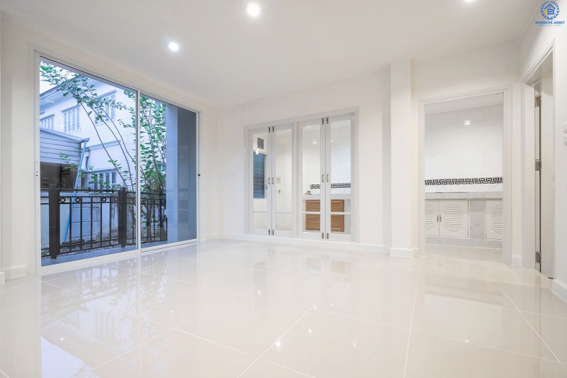 บ้านมือสองตกแต่งใหม่ ห้องมุม! ม.ทิพย์พิมานการ์เด้น ถนนกาญจนาภิเษก (หน้ากว้าง 6 เมตร) เนื้อที่ 28.4 ตร.ว. จัดเต็มให้ครบทุกฟังก์ชั่น 3 ห้องนอน 2 ห้องน้ำ มีบิ้วอินท์ครัวเคาน์เตอร์ บนสุดยอดทำเล! เดินทางสะดวกเข้า-ออกได้ 2 เส้นทางหลัก ได้แก่ ซอยวัดลาดปลาดุก , บ้านกล้วย-ไทรน้อย ใกล้เซ็นทรัลเวสต์เกต และรถไฟฟ้าสถานี "คลองบางไผ่"