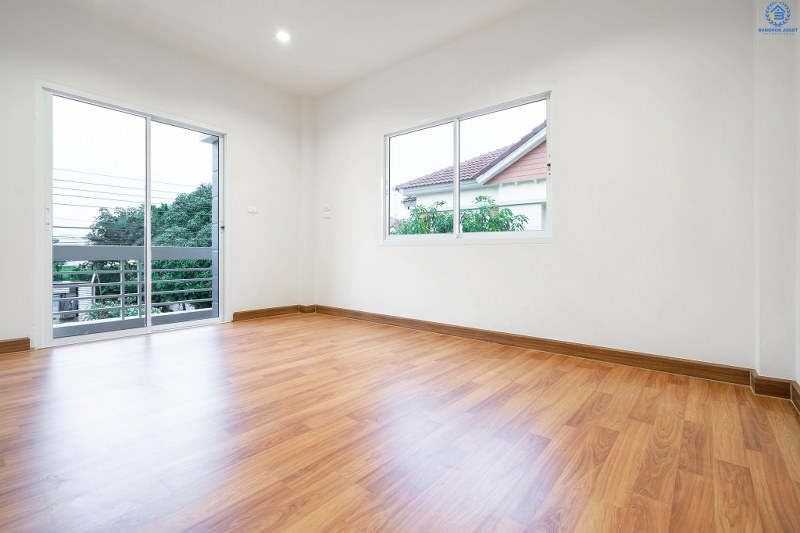 บ้านมือสองตกแต่งใหม่ ห้องมุม! ม.ทิพย์พิมานการ์เด้น ถนนกาญจนาภิเษก (หน้ากว้าง 6 เมตร) เนื้อที่ 28.4 ตร.ว. จัดเต็มให้ครบทุกฟังก์ชั่น 3 ห้องนอน 2 ห้องน้ำ มีบิ้วอินท์ครัวเคาน์เตอร์ บนสุดยอดทำเล! เดินทางสะดวกเข้า-ออกได้ 2 เส้นทางหลัก ได้แก่ ซอยวัดลาดปลาดุก , บ้านกล้วย-ไทรน้อย ใกล้เซ็นทรัลเวสต์เกต และรถไฟฟ้าสถานี "คลองบางไผ่"