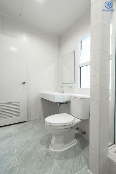 บ้านมือสองตกแต่งใหม่ ห้องมุม! ม.ทิพย์พิมานการ์เด้น ถนนกาญจนาภิเษก (หน้ากว้าง 6 เมตร) เนื้อที่ 28.4 ตร.ว. จัดเต็มให้ครบทุกฟังก์ชั่น 3 ห้องนอน 2 ห้องน้ำ มีบิ้วอินท์ครัวเคาน์เตอร์ บนสุดยอดทำเล! เดินทางสะดวกเข้า-ออกได้ 2 เส้นทางหลัก ได้แก่ ซอยวัดลาดปลาดุก , บ้านกล้วย-ไทรน้อย ใกล้เซ็นทรัลเวสต์เกต และรถไฟฟ้าสถานี "คลองบางไผ่"