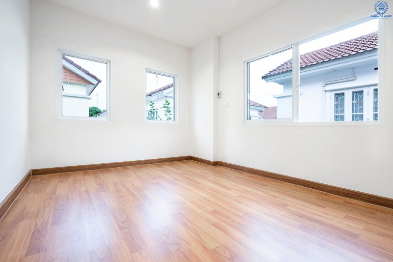 บ้านมือสองตกแต่งใหม่ ห้องมุม! ม.ทิพย์พิมานการ์เด้น ถนนกาญจนาภิเษก (หน้ากว้าง 6 เมตร) เนื้อที่ 28.4 ตร.ว. จัดเต็มให้ครบทุกฟังก์ชั่น 3 ห้องนอน 2 ห้องน้ำ มีบิ้วอินท์ครัวเคาน์เตอร์ บนสุดยอดทำเล! เดินทางสะดวกเข้า-ออกได้ 2 เส้นทางหลัก ได้แก่ ซอยวัดลาดปลาดุก , บ้านกล้วย-ไทรน้อย ใกล้เซ็นทรัลเวสต์เกต และรถไฟฟ้าสถานี "คลองบางไผ่"