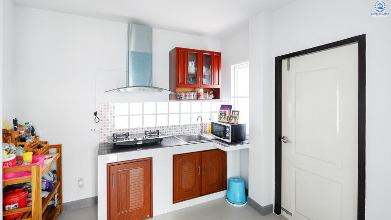 บ้านแฝดมือสองนนทบุรี 2ที่จอดรถ ม.ศุภาลัยวิลล์ ปิ่นเกล้า-วงแหวน (ซ.วัดพระเงิน) สุดคุ้ม! บ้านไม่เคยเข้าอยู่ พร้อมเฟอร์นิเจอร์บิ้วท์อิน เนื้อที่ขนาด 35.4 ตร.ว. ฟังก์ชั่นครบ! 3ห้องนอน 2ห้องน้ำ 1ห้องเอนกประสงค์ชั้นล่าง บนทำเลสุดสะดวก เข้า-ออกได้หลายเส้นทาง ใกล้เซ็นทรัลเวสต์เกต และจุดขึ้นทางด่วน "กาญจนาฯ"