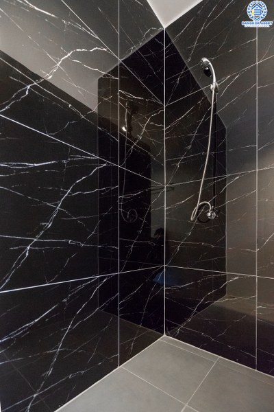 บ้านมือสองตกแต่งใหม่ ม.ดารารัศมี (พุทธมณฑลสาย4) ใกล้ ม.มหิดล บ้านพร้อมอยู่ เนื้อที่ 33 ตร.ว. ตอบโจทย์ครอบครัวยุคใหม่ ฟังก์ชั่น 4 นอน 3 น้ำ หลังบ้านพื้นที่กว้างสามารถปรับเปลี่ยนได้ในอนาคต ห้องนอนมีระเบียงทุกห้อง บนทำเลศักยภาพ เชื่อมสู่ถนนบรมราชชนนี เพียง 5 นาที ใกล้เซ็นทรัลศาลายา และทางด่วน!