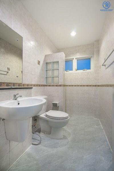 บ้านมือสองตกแต่งใหม่ ทำเลโซนเมือง! ม.เพอร์เฟคพาร์ค ราชพฤกษ์-รัตนาธิเบศร์ คุณภาพแบรนด์ Property Perfect บ้านมือสอง บ้านคุณภาพพร้อมอยู่ ตกแต่งสไตล์อบอุ่น ฟังก์ชั่น 3 นอน 2 น้ำ จอดรถได้ 2 คัน* พื้นที่ใช้สอย 160 ตร.ม. บนโลเคชั่นดีที่สุด! ใจกลาง 2 เซ็นทรัลฯ เพียง 5 นาที ถึงรถไฟฟ้าสถานี "ไทรม้า"