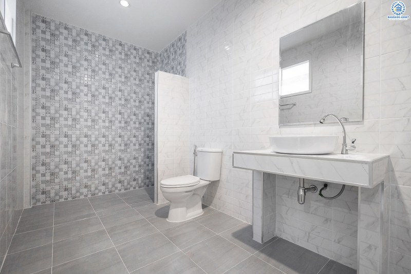 บ้านมือสองตกแต่งใหม่ ถนนเมน! ม.ทวีวัฒนา29 พุทธมณฑลสาย4 ใกล้ ม.มหิดล เพียง 5 นาที บ้านแฝดหลังใหญ่ คุ้มค่าด้วยวัสดุพรีเมี่ยมแบบบ้านเดี่ยว เนื้อที่ 41 ตร.ว. พื้นที่ใช้สอยกว่า 200 ตร.ม. ฟังก์ชั่น 4 นอน 3 น้ำ 2 ที่จอดรถ โลเคชั่นดีที่สุด! เดินทางสะดวก เชื่อมต่อถนนหลายสาย ใกล้เซ็นทรัลศาลายา