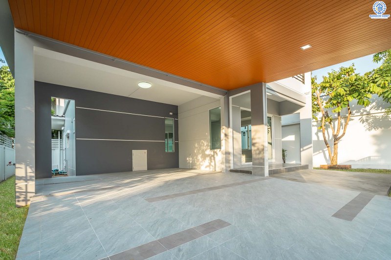 บ้านมือสองตกแต่งใหม่ ห้องมุม! ม.ชัยพฤกษ์ บางใหญ่-เซ็นทรัลเวสต์เกต (เนื้อที่ 53.9 ตร.ว.) บ้านหลังใหญ่ พร้อมอยู่ ดีไซน์ไมเดิร์น โครงการคุณภาพแบรนด์ L&H ฟังก์ชั่นครบ 3 ห้องนอน 3 ห้องน้ำ 2 ที่จอดรถ พร้อมบิ้วอินท์ครัวเคาน์เตอร์ขนาดใหญ่  บนทำเลศักยภาพ เดินทางสะดวก เพียง 5 นาทีถึงเซ็นทรัลเวสต์เกต ใกล้รถไฟฟ้าสถานี "คลองบางไผ่"