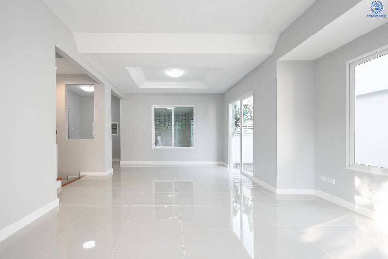 บ้านมือสองตกแต่งใหม่ ห้องมุม! ม.ชัยพฤกษ์ บางใหญ่-เซ็นทรัลเวสต์เกต (เนื้อที่ 53.9 ตร.ว.) บ้านหลังใหญ่ พร้อมอยู่ ดีไซน์ไมเดิร์น โครงการคุณภาพแบรนด์ L&H ฟังก์ชั่นครบ 3 ห้องนอน 3 ห้องน้ำ 2 ที่จอดรถ พร้อมบิ้วอินท์ครัวเคาน์เตอร์ขนาดใหญ่  บนทำเลศักยภาพ เดินทางสะดวก เพียง 5 นาทีถึงเซ็นทรัลเวสต์เกต ใกล้รถไฟฟ้าสถานี "คลองบางไผ่"