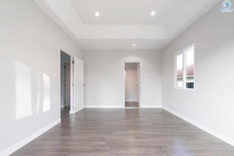 บ้านมือสองตกแต่งใหม่ ห้องมุม! ม.ชัยพฤกษ์ บางใหญ่-เซ็นทรัลเวสต์เกต (เนื้อที่ 53.9 ตร.ว.) บ้านหลังใหญ่ พร้อมอยู่ ดีไซน์ไมเดิร์น โครงการคุณภาพแบรนด์ L&H ฟังก์ชั่นครบ 3 ห้องนอน 3 ห้องน้ำ 2 ที่จอดรถ พร้อมบิ้วอินท์ครัวเคาน์เตอร์ขนาดใหญ่  บนทำเลศักยภาพ เดินทางสะดวก เพียง 5 นาทีถึงเซ็นทรัลเวสต์เกต ใกล้รถไฟฟ้าสถานี "คลองบางไผ่"