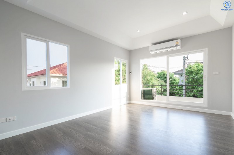 บ้านมือสองตกแต่งใหม่ ห้องมุม! ม.ชัยพฤกษ์ บางใหญ่-เซ็นทรัลเวสต์เกต (เนื้อที่ 53.9 ตร.ว.) บ้านหลังใหญ่ พร้อมอยู่ ดีไซน์ไมเดิร์น โครงการคุณภาพแบรนด์ L&H ฟังก์ชั่นครบ 3 ห้องนอน 3 ห้องน้ำ 2 ที่จอดรถ พร้อมบิ้วอินท์ครัวเคาน์เตอร์ขนาดใหญ่  บนทำเลศักยภาพ เดินทางสะดวก เพียง 5 นาทีถึงเซ็นทรัลเวสต์เกต ใกล้รถไฟฟ้าสถานี "คลองบางไผ่"