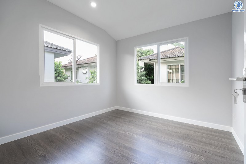 บ้านมือสองตกแต่งใหม่ ห้องมุม! ม.ชัยพฤกษ์ บางใหญ่-เซ็นทรัลเวสต์เกต (เนื้อที่ 53.9 ตร.ว.) บ้านหลังใหญ่ พร้อมอยู่ ดีไซน์ไมเดิร์น โครงการคุณภาพแบรนด์ L&H ฟังก์ชั่นครบ 3 ห้องนอน 3 ห้องน้ำ 2 ที่จอดรถ พร้อมบิ้วอินท์ครัวเคาน์เตอร์ขนาดใหญ่  บนทำเลศักยภาพ เดินทางสะดวก เพียง 5 นาทีถึงเซ็นทรัลเวสต์เกต ใกล้รถไฟฟ้าสถานี "คลองบางไผ่"