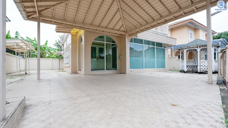 บ้านเดี่ยวมือสอง เนื้อที่ 65.6 ตร.ว. ม.ชวนชื่น ลาดพร้าว-รามอินทรา (ซ.สุคนธ์สวัสดิ์34) หลังใหญ่พร้อมอยู่ พื้นที่ใช้สอยเกือบ 200 ตร.ม. ฟังก์ชั่นครบ! มีเฟอร์ฯบิ้วอินท์ทั้งหลัง , แอร์ 6 เครื่อง , ประตูหน้าบ้านรีโมท พร้อมระบบน้ำร้อน-เย็นฝังภายในทั้งบ้าน กับสุดยอดทำเล! ใจกลางห้างฯชั้นนำทั้ง The Walk , เซ็นทรัลเฟสติวัล อีสต์วิลล์ , Crystal Veranda ,CDC ฯลฯ ใกล้จุดขึ้นทางด่วน"ฉลองรัช"