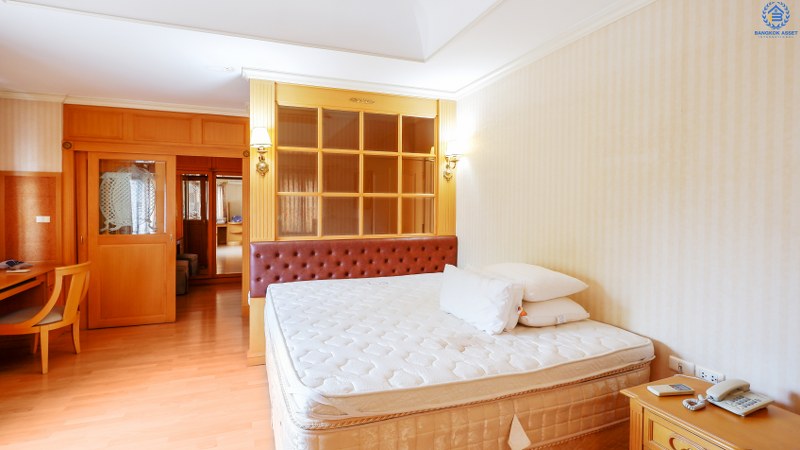 บ้านเดี่ยวมือสอง เนื้อที่ 65.6 ตร.ว. ม.ชวนชื่น ลาดพร้าว-รามอินทรา (ซ.สุคนธ์สวัสดิ์34) หลังใหญ่พร้อมอยู่ พื้นที่ใช้สอยเกือบ 200 ตร.ม. ฟังก์ชั่นครบ! มีเฟอร์ฯบิ้วอินท์ทั้งหลัง , แอร์ 6 เครื่อง , ประตูหน้าบ้านรีโมท พร้อมระบบน้ำร้อน-เย็นฝังภายในทั้งบ้าน กับสุดยอดทำเล! ใจกลางห้างฯชั้นนำทั้ง The Walk , เซ็นทรัลเฟสติวัล อีสต์วิลล์ , Crystal Veranda ,CDC ฯลฯ ใกล้จุดขึ้นทางด่วน"ฉลองรัช"