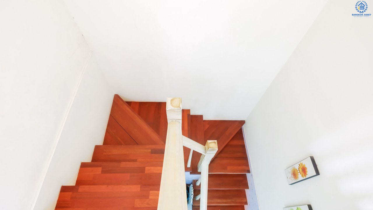 ทาวน์เฮ้าส์มือสองนนทบุรี ม.พฤกษา 39 บางใหญ่-กาญจนาฯ (ซ.แก้วอินทร์) บ้านพร้อมอยู่ เนื้อที่ 16 ตร.ว. ฟังก์ชั่น 3 ห้องนอน 2 ห้องน้ำ บนทำเลสุดสะดวกสบาย เดินทางง่าย เพียง 10 นาที ถึงเซ็นทรัลเวสต์เกต ใกล้รถไฟฟ้าสถานี "ตลาดบางใหญ่" และจุดขึ้นทางด่วนศรีรัช สุดคุ้ม! ราคาเพียงล้านต้นๆ เท่านั้น ....จองด่วน!