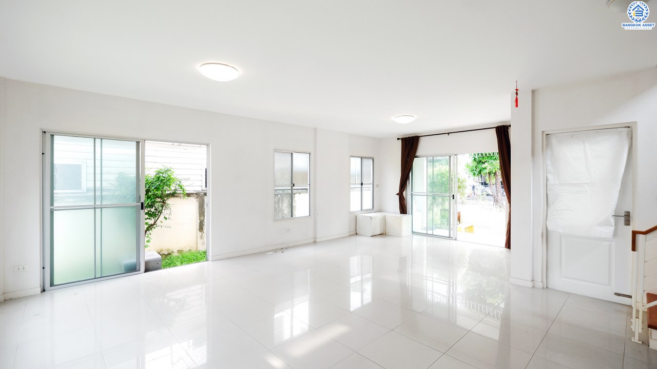 บ้านเดี่ยวมือสองนนทบุรี ทำเลโซนเมือง! ม.ชัยพฤกษ์ ราชพฤกษ์-วงเวียนพระราม5 คุณภาพแบรนด์ L&H หลังใหญ่ พร้อมอยู่ เนื้อที่ 62.9 ตร.ว. ฟังก์ชั่น 3นอน 3น้ำ สามารถจอดรถได้ 3 คัน* หน้าโครงการติดกับวงเวียนพระรามห้า เชื่อมต่อหลากหลายเส้นทางได้อย่างรวดเร็ว ใกล้ The Walk , เดอะ คริสตัล เอสบี ราชพฤกษ์ , จุดขึ้นทางด่วนกาญจนาฯ และอื่นๆ อีกมากมาย