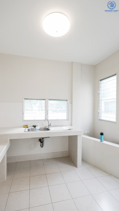 บ้านเดี่ยวมือสองนนทบุรี ทำเลโซนเมือง! ม.ชัยพฤกษ์ ราชพฤกษ์-วงเวียนพระราม5 คุณภาพแบรนด์ L&H หลังใหญ่ พร้อมอยู่ เนื้อที่ 62.9 ตร.ว. ฟังก์ชั่น 3นอน 3น้ำ สามารถจอดรถได้ 3 คัน* หน้าโครงการติดกับวงเวียนพระรามห้า เชื่อมต่อหลากหลายเส้นทางได้อย่างรวดเร็ว ใกล้ The Walk , เดอะ คริสตัล เอสบี ราชพฤกษ์ , จุดขึ้นทางด่วนกาญจนาฯ และอื่นๆ อีกมากมาย