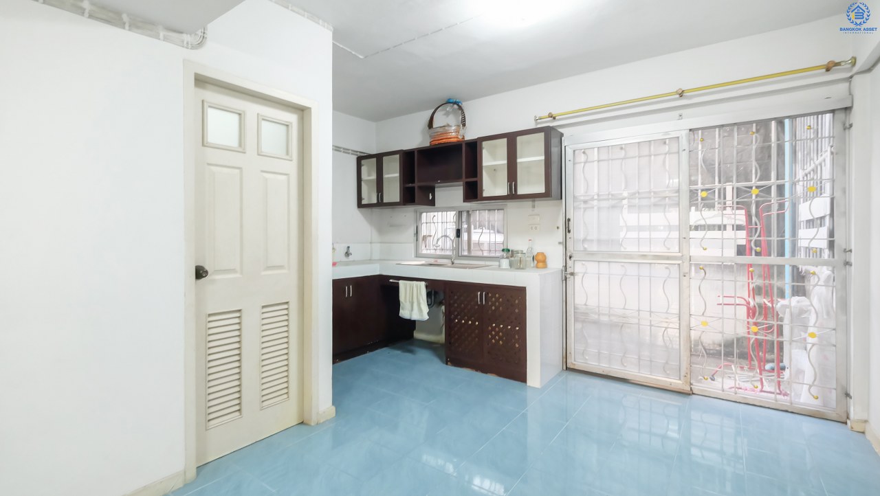 ทาวน์เฮ้าส์มือสองนนทบุรี ทำเลโซนเมือง! ม.ศุภาลัยวิลล์ งามวงศ์วาน-แคราย (ซ.รัตนาธิเบศร์18) บ้านพร้อมอยู่ เนื้อที่ 18.3 ตร.ว. ฟังก์ชั่น 4 ห้องนอน 3 ห้องน้ำ บนสุดยอด! เข้า-ออกได้ทั้งทางรัตนาธิเบศร์ ติวานนท์ และสนามบินน้ำ ใกล้รถไฟฟ้าสถานีศูนย์ราชการฯ และจุดขึ้นทางด่วน "งามวงศ์วาน" ราคาเกินคุ้ม!