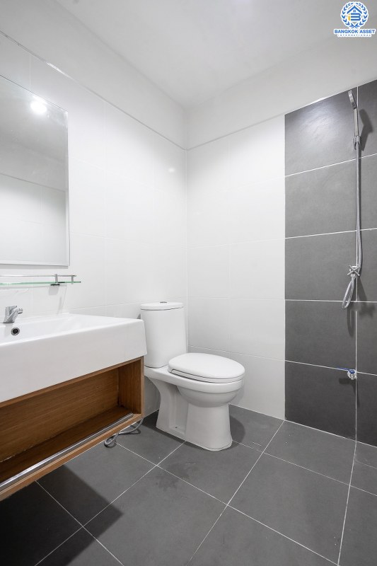 บ้านมือสองตกแต่งใหม่ ม.พฤกษาวิลล์19 ปิ่นเกล้า-วงแหวน ฟังก์ชั่นครบ ดีไซน์ตอบโจทย์คนรุ่นใหม่!! เนื้อที่ 19.7 ตร.ว. 3นอน 2น้ำ มีครัวเคาน์เตอร์+ที่จอดรถส่วนตัว พื้นที่ใช้สอยที่กว้างขวาง ตั้งอยู่บนทำเลเดินทางสะดวก เชื่อมต่อสู่ตัวเมืองด้วย ถ.กาญจนาภิเษก ใกล้เซ็นทรัลเวสต์เกต รถไฟฟ้า และจุดขึ้นทางด่วน "ศรีรัช"