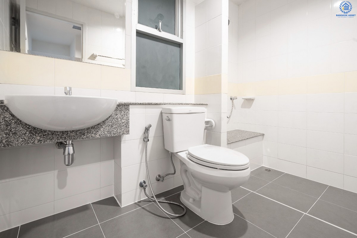 บ้านมือสองตกแต่งใหม่ ห้องมุม! ม.ศุภาลัยวิลล์ ปิ่นเกล้า-วงแหวน (ซ.วัดส้มเกลี้ยง) บ้านหลังใหญ่ เนื้อที่ 23.5 ตร.ว. ฟังก์ชั่น 3 ห้องนอน 2 ห้องน้ำ ตกแต่งพร้อมอยู่ ครบครันทุกการอยู่อาศัย บนทำเลสุดสะดวก เข้า-ออกได้หลายเส้นทาง ใกล้เซ็นทรัลเวสต์เกต และทางด่วน "กาญจนาภิเษก"