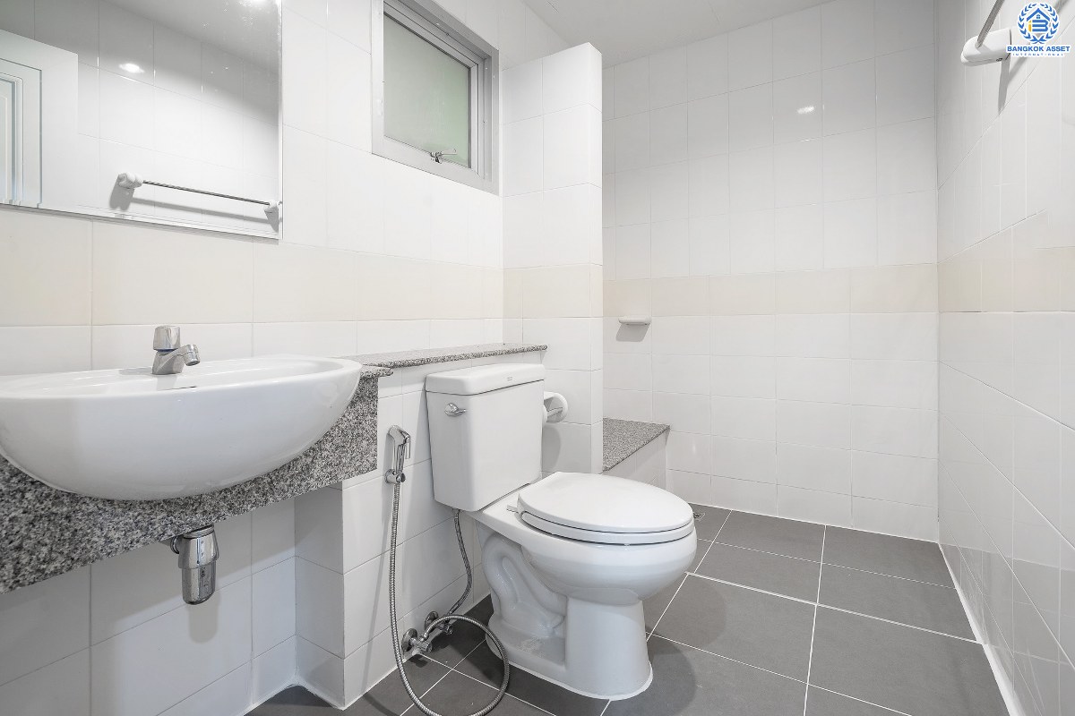 บ้านมือสองตกแต่งใหม่ ห้องมุม! ม.ศุภาลัยวิลล์ ปิ่นเกล้า-วงแหวน (ซ.วัดส้มเกลี้ยง) บ้านหลังใหญ่ เนื้อที่ 23.5 ตร.ว. ฟังก์ชั่น 3 ห้องนอน 2 ห้องน้ำ ตกแต่งพร้อมอยู่ ครบครันทุกการอยู่อาศัย บนทำเลสุดสะดวก เข้า-ออกได้หลายเส้นทาง ใกล้เซ็นทรัลเวสต์เกต และทางด่วน "กาญจนาภิเษก"