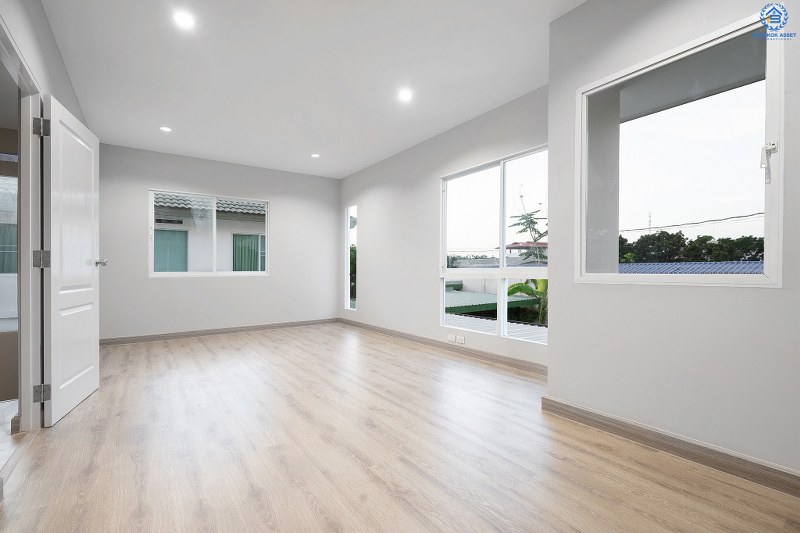 บ้านมือสองตกแต่งใหม่ ม.พฤกษ์ลดา2 (บางใหญ่-เซ็นทรัลเวสต์เกต) บ้านเดี่ยวคุณภาพแบรนด์ L&H หน้าบ้านไม่ชนใคร ตกแต่งพร้อมอยู่! ดีไซน์ที่ลงตัว พื้นที่กว้างขวาง สามารถรองรับกับทุกความสุขได้อย่างจุใจ ฟังก์ชั่น 3นอน 2น้ำ 2ที่จอดรถในร่ม พร้อมคุณภาพชีวิตที่เหนือกว่า บนเส้นทางสายหลัก "กาญจนาภิเษก" ใกล้เซ็นทรัลเวสต์เกต และรถไฟฟ้าสถานี "คลองบางไผ่"