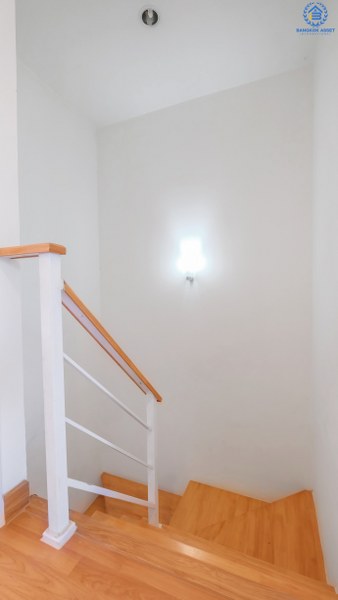 ทาวน์เฮ้าส์มือสองนนทบุรี ม.พฤกษาทาวน์เน็กซ์ นครอินทร์-วงเวียนพระราม5 (หน้ากว้าง 6 เมตร) แถมแอร์ 4 เครื่อง พร้อมเฟอร์นิเจอร์ เนื้อที่ 16 ตร.ว. ครบครันทุกฟังก์ชั่น 3นอน 2น้ำ ครัวเคาน์เตอร์+โรงรถ บนทำเลติด ถ.นครอินทร์ เชื่อมสู่หลากหลายเส้นทางได้อย่างรวดเร็ว ใกล้วงเวียนพระรามห้า และจุดขึ้นทางด่วน "ศรีรัช" ราคาเพียง 2 ล้านต้นๆ