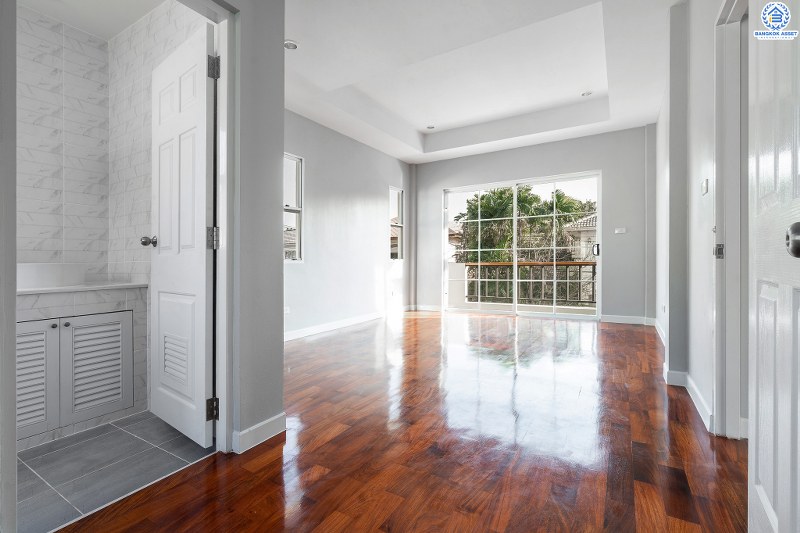 บ้านเดี่ยวมือสองตกแต่งใหม่ ม.มัณฑนา ศาลายา-บรมราชชนนี (ใกล้ ม.มหิดล) เริ่มต้นชีวิต พร้อมสังคมคุณภาพ LH บนเนื้อที่ 60 ตร.ว. ฟังก์ชั่น 3นอน 3น้ำ 2ที่จอดรถ พื้นที่ส่วนกลางครบครัน ทำเลดีที่สุด! หน้าโครงการติดถ.เลียบคลองทวีวัฒนา เชื่อมต่อถนนหลายสาย ใกล้เซ็นทรัลศาลายา ตลาดองค์พระ และสถานศึกษาชั้นนำมากมาย