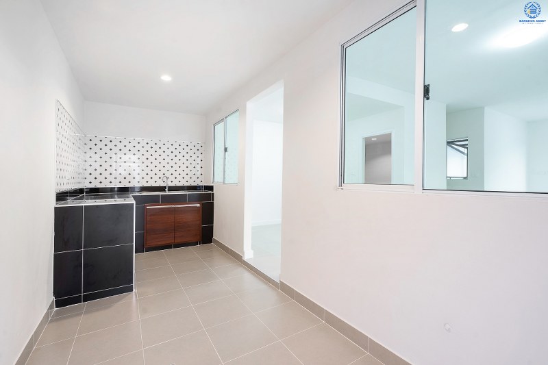 บ้านมือสองตกแต่งใหม่ ห้องมุม! ม.พฤกษาวิลล์28 บางใหญ่-เซ็นทรัลเวสต์เกต (หน้ากว้าง 7.5 เมตร) ความสุขมีครบทุกตารางนิ้ว กับบ้านตกแต่งพร้อมอยู่ เนื้อที่ 26.4 ตร.ว. ฟังก์ชั่น 3นอน 2น้ำ ครบครันทั้งครัวเคาน์เตอร์ และที่จอดรถส่วนตัว บนทำเลสุดสะดวก บนถนนสายหลัก "กาญจนาภิเษก" เพียง 8 นาทีถึงรถไฟฟ้าสถานี ตลาดบางใหญ่