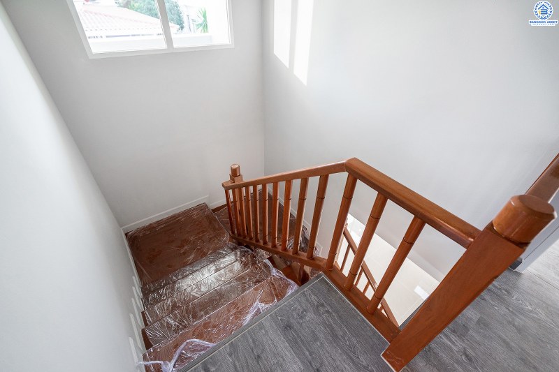 บ้านมือสองตกแต่งใหม่ ม.ภัสสร14 บางใหญ่-กาญจนาฯ (ซ.กันตนา) ที่สุดของความสุข ไปพร้อมกับบ้านหลังใหญ่ เนื้อที่ 53 ตร.ว. ฟังก์ชั่น 3นอน 3น้ำ พื้นที่ใช้สอยกว้างขวาง รองรับกับทุกครอบครัว บนทำเลศักยภาพ โครงการติดถนนใหญ่ เข้า-ออกสะดวก ใกล้เซ็นทรัลเวสต์เกต เดินทางเพียง 10 นาทีถึงจุดขึ้นทางด่วน "ศรีรัช"