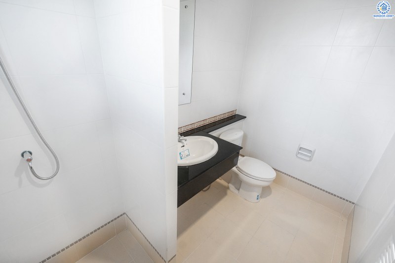 บ้านมือสองตกแต่งใหม่ ม.ภัสสร14 บางใหญ่-กาญจนาฯ (ซ.กันตนา) ที่สุดของความสุข ไปพร้อมกับบ้านหลังใหญ่ เนื้อที่ 53 ตร.ว. ฟังก์ชั่น 3นอน 3น้ำ พื้นที่ใช้สอยกว้างขวาง รองรับกับทุกครอบครัว บนทำเลศักยภาพ โครงการติดถนนใหญ่ เข้า-ออกสะดวก ใกล้เซ็นทรัลเวสต์เกต เดินทางเพียง 10 นาทีถึงจุดขึ้นทางด่วน "ศรีรัช"