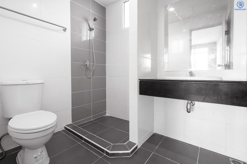 บ้านมือสองตกแต่งใหม่ ม.ภัสสร14 บางใหญ่-กาญจนาฯ (ซ.กันตนา) ที่สุดของความสุข ไปพร้อมกับบ้านหลังใหญ่ เนื้อที่ 53 ตร.ว. ฟังก์ชั่น 3นอน 3น้ำ พื้นที่ใช้สอยกว้างขวาง รองรับกับทุกครอบครัว บนทำเลศักยภาพ โครงการติดถนนใหญ่ เข้า-ออกสะดวก ใกล้เซ็นทรัลเวสต์เกต เดินทางเพียง 10 นาทีถึงจุดขึ้นทางด่วน "ศรีรัช"