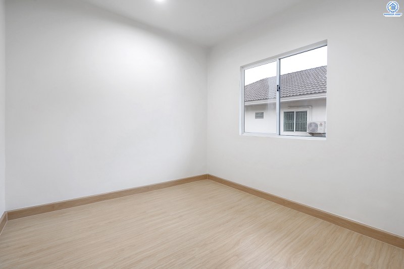 บ้านมือสองตกแต่งใหม่ ม.พฤกษาวิลล์28 บางใหญ่-เซ็นทรัลเวสต์เกต ตกแต่งจัดเต็ม! คุ้มค่าทุกตารางนิ้ว บนเนื้อที่ 22.2 ตร.ว. ฟังก์ชั่น 3 ห้องนอน 2 ห้องน้ำ พร้อมครัวเคาน์เตอร์ และที่จอดรถส่วนตัว บนทำเลเดินทางสะดวก ใกล้เซ็นทรัลเวสต์เกต และรถไฟฟ้าสถานี ตลาดบางใหญ่