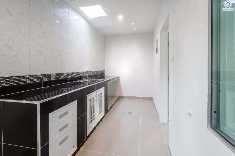 บ้านมือสองตกแต่งใหม่ ทำเลโซนเมือง! ม.พฤกษาวิลล์11 นครอินทร์-พระราม5 ซ.วัดสังฆทาน สวย ครบ คุ้ม! กับบ้านพร้อมอยู่เนื้อที่ 17 ตร.ว. ฟังก์ชั่น 3 ห้องนอน 2 ห้องน้ำ +ครัวเคาน์เตอร์ บนทำเลเดินทางสะดวก เชื่อมต่อหลายเส้นทาง ใกล้สะพานพระรามห้า และรถไฟฟ้าสถานี "แยกติวานนท์" ราคาพิเศษสุด เพียง 2ล้านต้นๆ เท่านั้น รีบเลย!