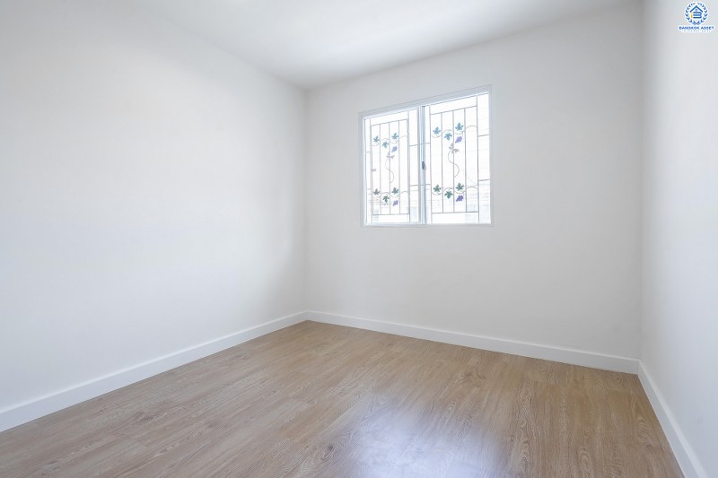 บ้านมือสองตกแต่งใหม่ ทำเลโซนเมือง! ม.พฤกษาวิลล์11 นครอินทร์-พระราม5 ซ.วัดสังฆทาน สวย ครบ คุ้ม! กับบ้านพร้อมอยู่เนื้อที่ 17 ตร.ว. ฟังก์ชั่น 3 ห้องนอน 2 ห้องน้ำ +ครัวเคาน์เตอร์ บนทำเลเดินทางสะดวก เชื่อมต่อหลายเส้นทาง ใกล้สะพานพระรามห้า และรถไฟฟ้าสถานี "แยกติวานนท์" ราคาพิเศษสุด เพียง 2ล้านต้นๆ เท่านั้น รีบเลย!