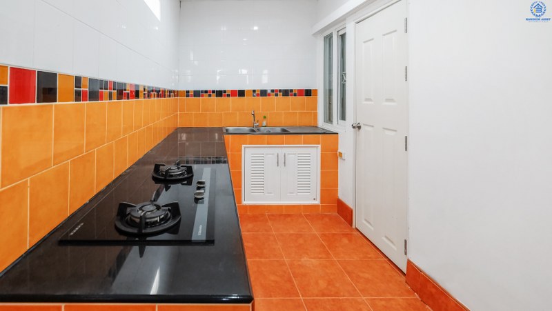 ทาวน์เฮ้าส์มือสองนนทบุรี ห้องมุม! ม.พฤกษาทาวน์ ติดถ.ราชพฤกษ์ ใกล้วงเวียนพระรามห้า เนื้อที่ 21.6 ตร.ว. ฟังก์ชั่น 3นอน 2น้ำ 2ที่จอดรถ แถมแอร์ 2 เครื่อง พร้อมครัวเคาน์เตอร์ โดดเด่นบนทำเลโซนเมือง! เชื่อมสู่ปิ่นเกล้า-สาทร , รัตนาธิเบศร์ได้อย่างรวดเร็ว เพียง 5 นาทีรถไฟฟ้า สถานี "บางรักใหญ่" ราคาเพียง 2 ล้านต้นๆ เท่านั้น**