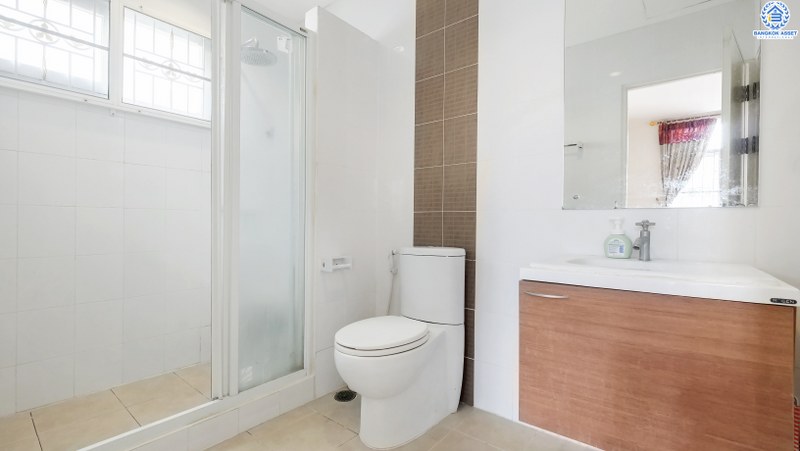 ทาวน์เฮ้าส์มือสองนนทบุรี ห้องมุม! ม.พฤกษาทาวน์ ติดถ.ราชพฤกษ์ ใกล้วงเวียนพระรามห้า เนื้อที่ 21.6 ตร.ว. ฟังก์ชั่น 3นอน 2น้ำ 2ที่จอดรถ แถมแอร์ 2 เครื่อง พร้อมครัวเคาน์เตอร์ โดดเด่นบนทำเลโซนเมือง! เชื่อมสู่ปิ่นเกล้า-สาทร , รัตนาธิเบศร์ได้อย่างรวดเร็ว เพียง 5 นาทีรถไฟฟ้า สถานี "บางรักใหญ่" ราคาเพียง 2 ล้านต้นๆ เท่านั้น**