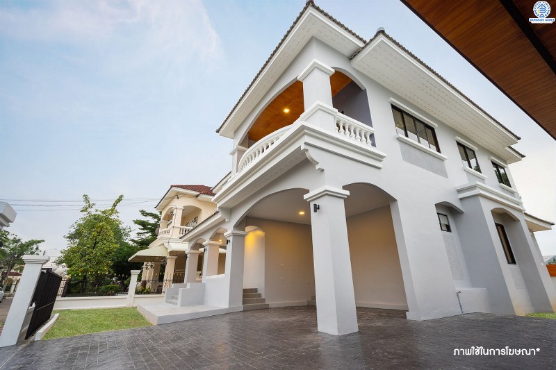 บ้านเดี่ยวตกแต่งใหม่ แปลงมุม! ม.พฤกษ์ภิรมย์รีเจนท์ ปิ่นเกล้า เริ่มต้นชีวิตบนสังคมคุณภาพแบรนด์ Q.House กับบ้านหลังใหญ่ 113.5 ตร.ว. ดีไซน์ทันสมัยฟังก์ชั่น 4ห้องนอน 4ห้องน้ำ 6ที่จอดรถ 1 ห้องพักผ่อน 1 ห้องแม่บ้าน พร้อมห้องน้ำในตัว พื้นที่ใช้สอย 414 ตร.ม. พร้อมสิ่งอำนวยความสะดวกครบ! บนที่สุดแห่งทำเลศักยภาพ หน้าโครงการติดถ.กาญจนาภิเษก เชื่อมต่อทุกการเดินทาง เพียง 5 นาทีถึงจุดขึ้นทางด่วน "ศรีรัช"