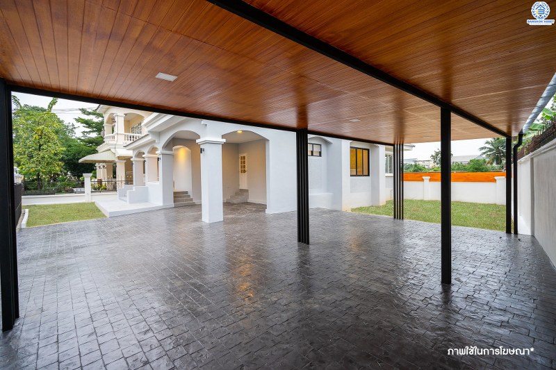 บ้านเดี่ยวตกแต่งใหม่ แปลงมุม! ม.พฤกษ์ภิรมย์รีเจนท์ ปิ่นเกล้า เริ่มต้นชีวิตบนสังคมคุณภาพแบรนด์ Q.House กับบ้านหลังใหญ่ 113.5 ตร.ว. ดีไซน์ทันสมัยฟังก์ชั่น 4ห้องนอน 4ห้องน้ำ 6ที่จอดรถ 1 ห้องพักผ่อน 1 ห้องแม่บ้าน พร้อมห้องน้ำในตัว พื้นที่ใช้สอย 414 ตร.ม. พร้อมสิ่งอำนวยความสะดวกครบ! บนที่สุดแห่งทำเลศักยภาพ หน้าโครงการติดถ.กาญจนาภิเษก เชื่อมต่อทุกการเดินทาง เพียง 5 นาทีถึงจุดขึ้นทางด่วน "ศรีรัช"