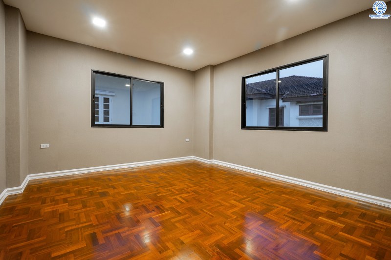 บ้านเดี่ยวตกแต่งใหม่ แปลงมุม! ม.พฤกษ์ภิรมย์รีเจนท์ ปิ่นเกล้า เริ่มต้นชีวิตบนสังคมคุณภาพแบรนด์ Q.House กับบ้านหลังใหญ่ 113.5 ตร.ว. ดีไซน์ทันสมัยฟังก์ชั่น 4ห้องนอน 4ห้องน้ำ 6ที่จอดรถ 1 ห้องพักผ่อน 1 ห้องแม่บ้าน พร้อมห้องน้ำในตัว พื้นที่ใช้สอย 414 ตร.ม. พร้อมสิ่งอำนวยความสะดวกครบ! บนที่สุดแห่งทำเลศักยภาพ หน้าโครงการติดถ.กาญจนาภิเษก เชื่อมต่อทุกการเดินทาง เพียง 5 นาทีถึงจุดขึ้นทางด่วน "ศรีรัช"