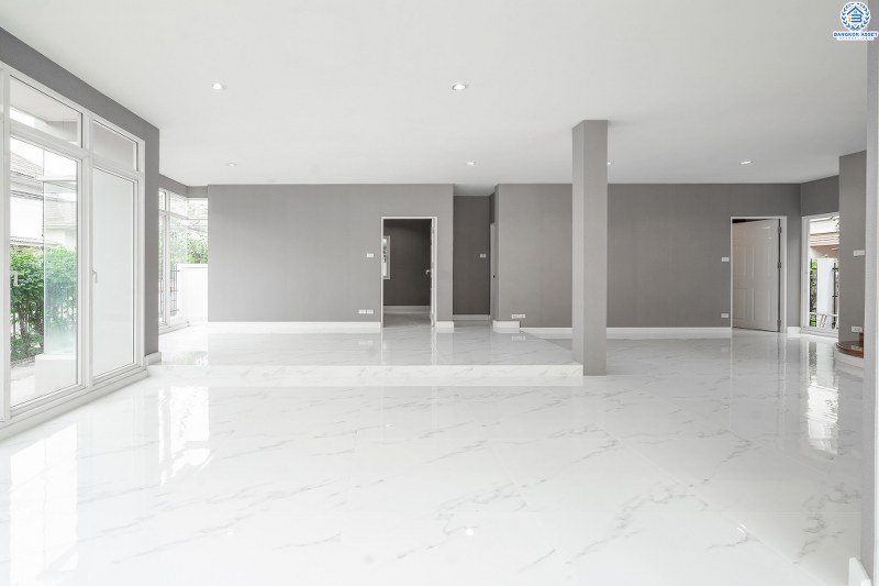 บ้านมือสองตกแต่งใหม่ ห้องมุม! ม.บ้านรัชชา2 บางใหญ่-กาญจนาฯ สุดคุ้ม! แต่งครบพร้อมเข้าอยู่ พื้นที่ใช้สอยกว่า 277 ตร.ม.  ฟังก์ชั่น 4นอน 3น้ำ 2ที่จอดรถ* มี Built In ครัวเคานเตอร์สุดหรู บนทำเลเดินทางสะดวกเพียง 200 ม. ถึงถนน"กาญจนาภิเษก" ใกล้เซ็นทรัลเวสต์เกต MRT สีม่วงสถานี "ตลาดบางใหญ่" และจุดขึ้นทางด่วน "ศรีรัช"