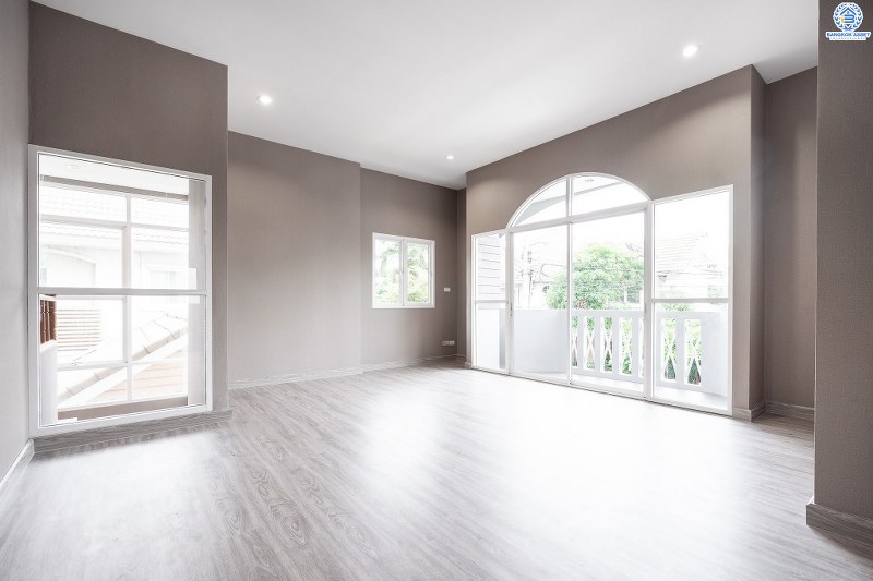 บ้านมือสองตกแต่งใหม่ ห้องมุม! ม.บ้านรัชชา2 บางใหญ่-กาญจนาฯ สุดคุ้ม! แต่งครบพร้อมเข้าอยู่ พื้นที่ใช้สอยกว่า 277 ตร.ม.  ฟังก์ชั่น 4นอน 3น้ำ 2ที่จอดรถ* มี Built In ครัวเคานเตอร์สุดหรู บนทำเลเดินทางสะดวกเพียง 200 ม. ถึงถนน"กาญจนาภิเษก" ใกล้เซ็นทรัลเวสต์เกต MRT สีม่วงสถานี "ตลาดบางใหญ่" และจุดขึ้นทางด่วน "ศรีรัช"