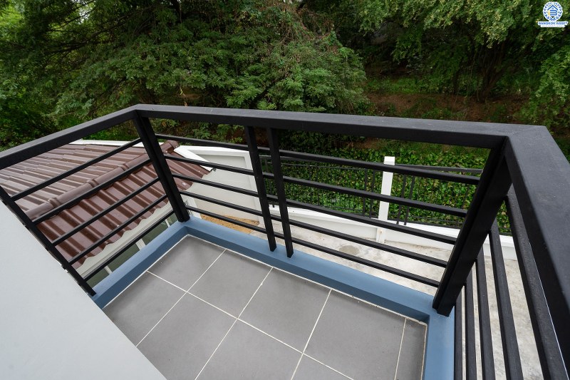 บ้านมือสองตกแต่งใหม่ ห้องมุม! ม.เดอะวิลล่า ราชพฤกษ์-ท่าอิฐ (พร็อพเพอร์ตี้ เพอร์เฟค) ตกแต่งดีไซน์เพื่อคนรุ่นใหม่ ฟังก์ชั่นครบครัน 3นอน 2น้ำ มีครัวเคาน์เตอร์+โรงรถให้พร้อมเข้าอยู่ บนทำเลที่ดีที่สุด* ใจกลาง 2 เซ็นทรัลฯ สามารถเข้า-ออกได้ 2 เส้นทาง ทั้งทางรัตนาธิเบศร์ และราชพฤกษ์ เพียง 5นาทีถึงรถไฟฟ้า สถานีบางรักน้อยท่าอิฐ