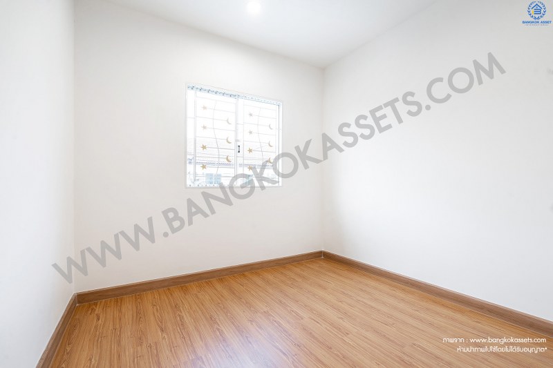 บ้านมือสองตกแต่งใหม่ ม.พฤกษาวิลล์ 33 ปิ่นเกล้า-วงแหวน ซ.วัดส้มเกลี้ยง (หน้ากว้าง 6 เมตร) บ้านพร้อมอยู่ แต่งครบทุกฟังก์ชั่น 3นอน 2น้ำ พร้อมครัวเคาน์เตอร์ และที่จอดรถส่วนตัว บนทำเลสะดวกทุกการเดินทาง เชื่อมต่อปิ่นเกล้า-ศาลายาได้อย่างรวดเร็ว ใกล้เซ็นทรัลเวสต์เกต และทางด่วน "ศรีรัช"