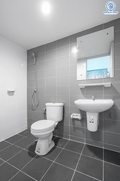 บ้านมือสองตกแต่งใหม่ ห้องมุม! ม.พฤกษาวิลล์63/1 นครอินทร์-พระราม5 สุดคุ้ม! กับบ้านพร้อมอยู่ เนื้อที่ 23.7 ตร.ว. ฟังก์ชั่น 3 ห้องนอน 2 ห้องน้ำ ครบครันทั้งครัว และโรงรถ บนทำเลโซนเมือง! เดินทางสะดวก เข้า-ออกทาง ซอยวัดสังฆทาน ใกล้สะพานพระราม5 และรถไฟฟ้าสถานี "แยกติวานนท์"